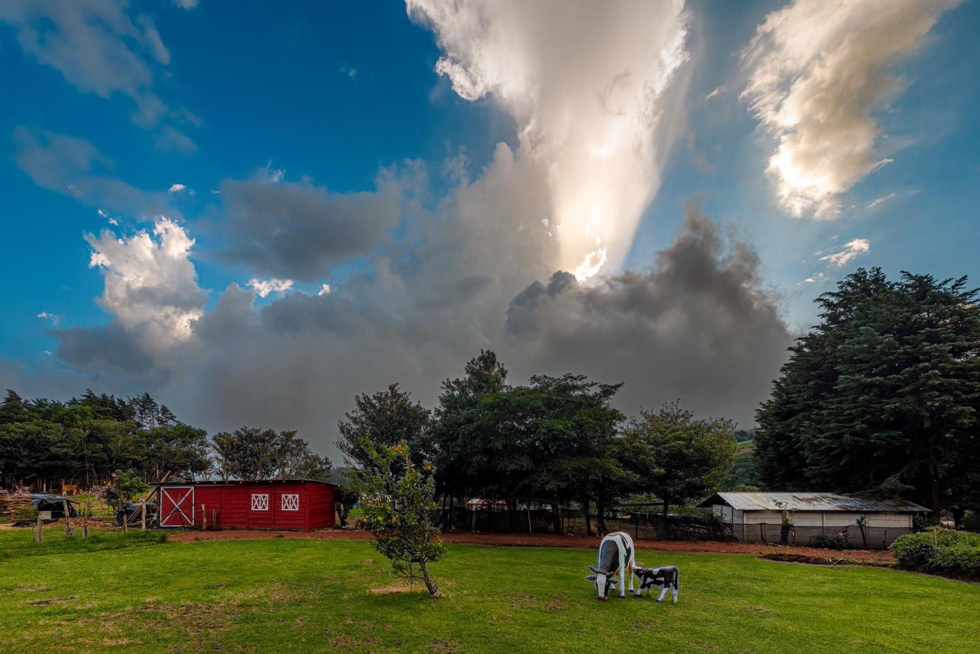 Hotel & Spa Escondite De La Montana Sabana Redonda Экстерьер фото
